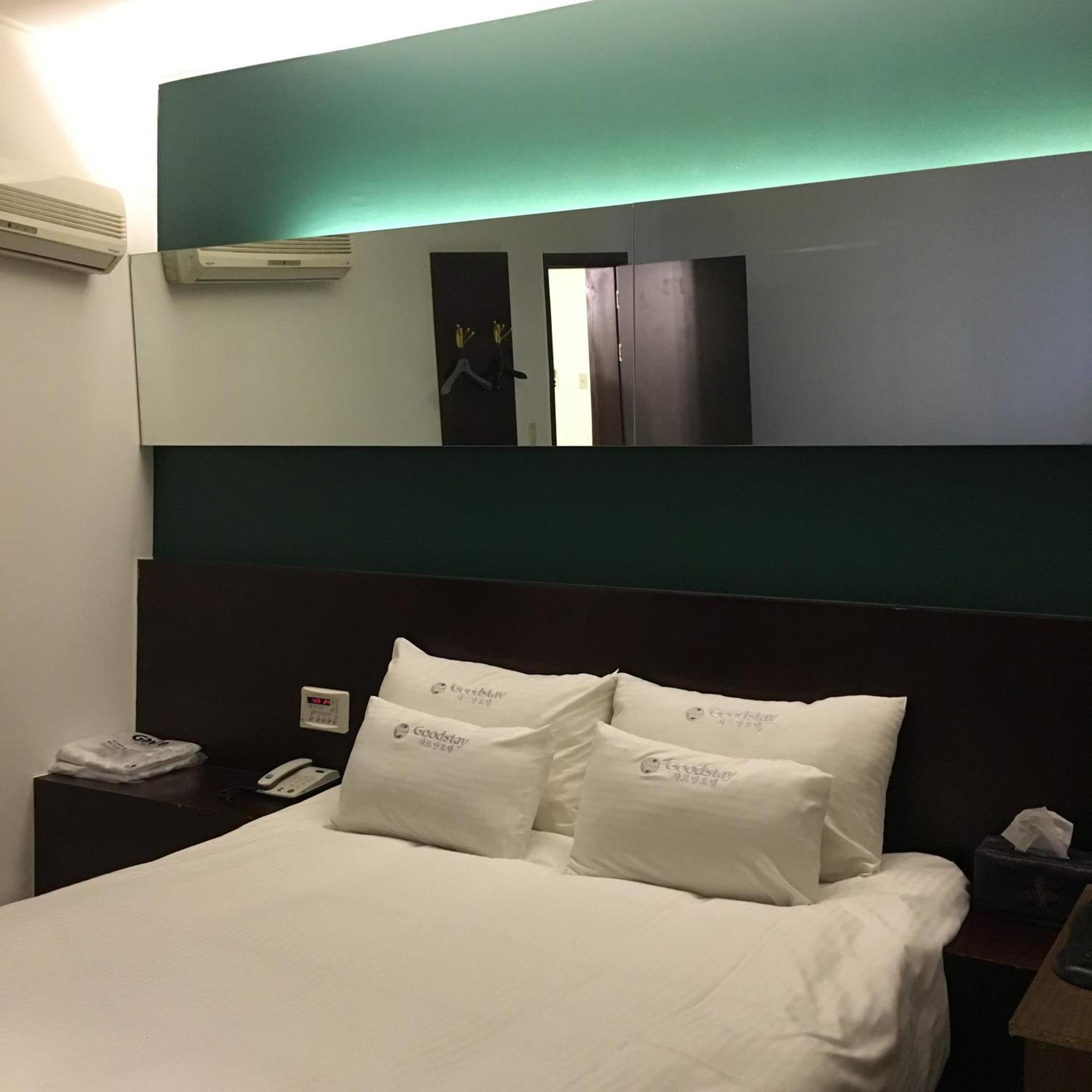 Charmant Hotel Mokpo Quarto foto